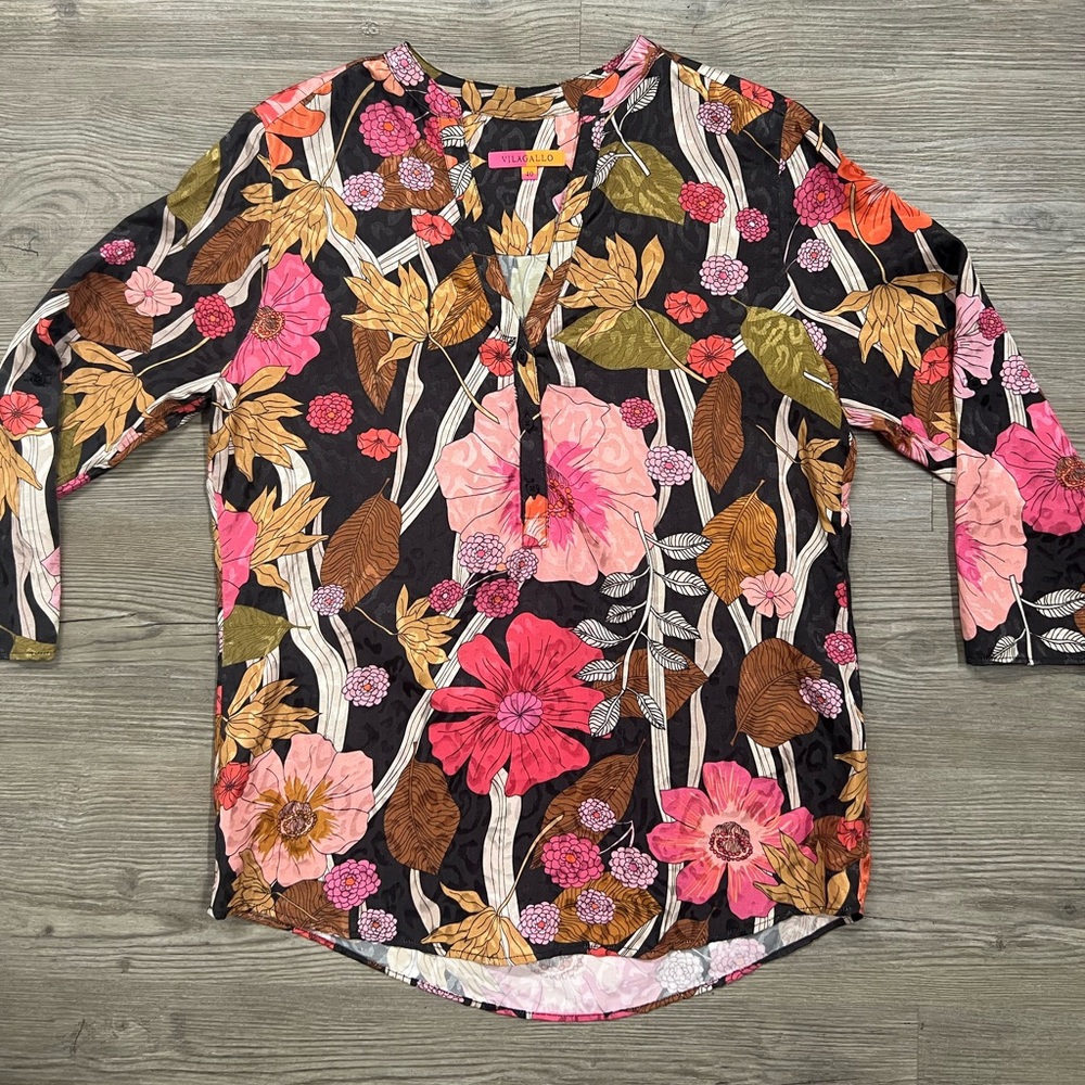 VilaGallo Floral Women's Top Size 40 Medium